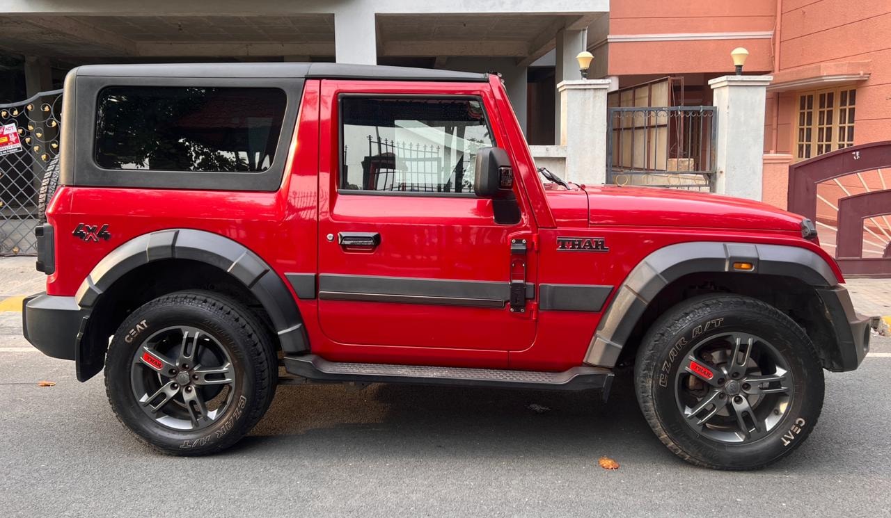 View 2022 Mahindra Thar LX Automatic 4 Seater Hard Top Diesel Image 8 Used 2022 Mahindra Thar LX Automatic 4 Seater Hard Top Diesel Image 8