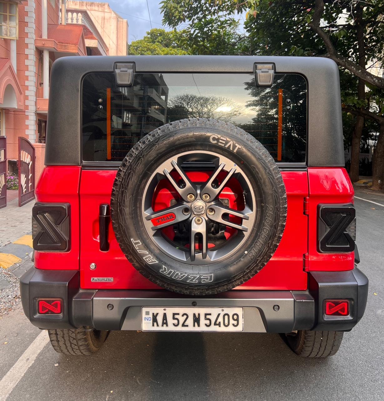 View 2022 Mahindra Thar LX Automatic 4 Seater Hard Top Diesel Image 4 Used 2022 Mahindra Thar LX Automatic 4 Seater Hard Top Diesel Image 4