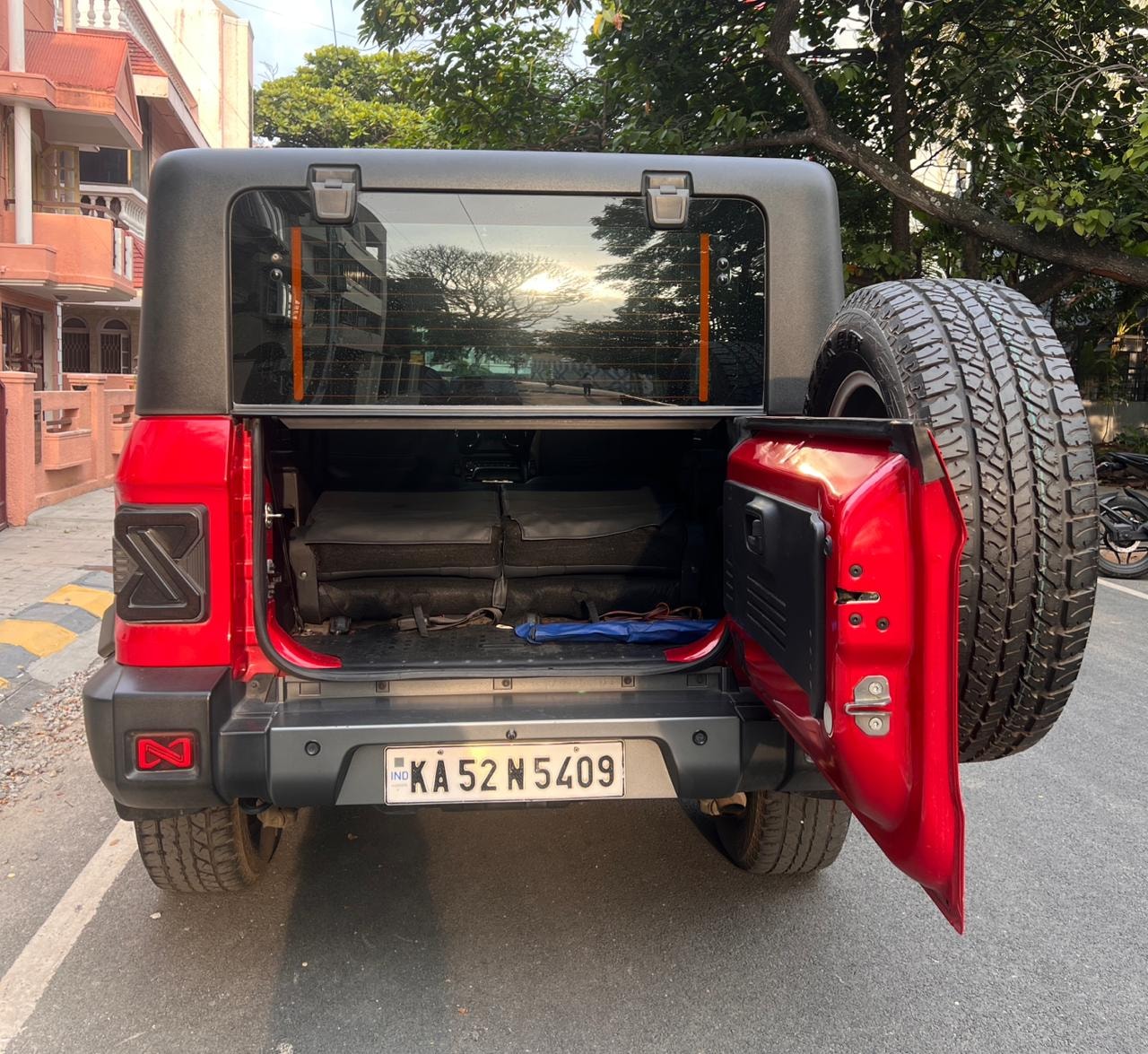 View 2022 Mahindra Thar LX Automatic 4 Seater Hard Top Diesel Image 17 Used 2022 Mahindra Thar LX Automatic 4 Seater Hard Top Diesel Image 17