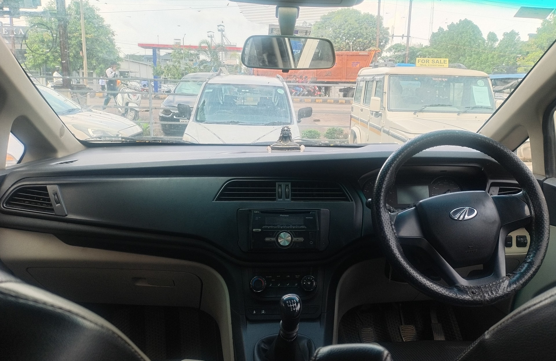 View 2019 Mahindra Marazzo M2 8-Seater Image 9 Used 2019 Mahindra Marazzo M2 8-Seater Image 9
