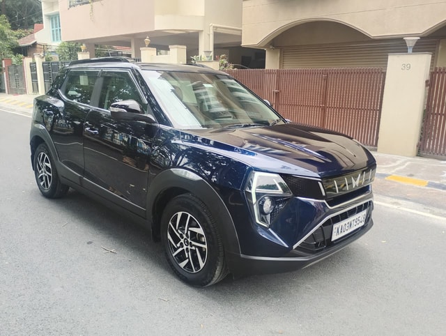 View Mahindra XUV 3XO Image 2 Used Mahindra XUV 3XO Image 2
