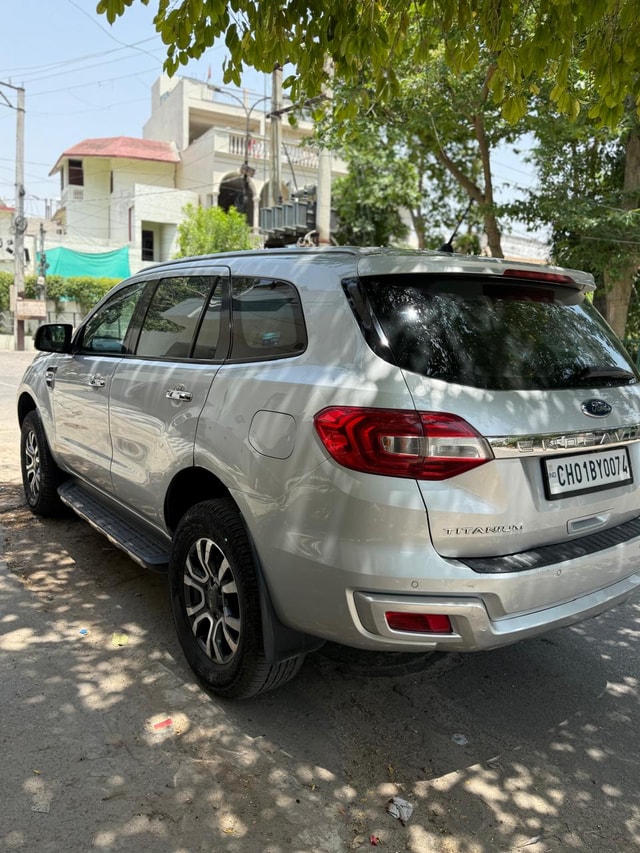 View Ford Endeavour Image 4 Used Ford Endeavour Image 4