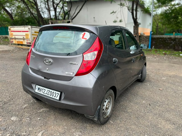 View Hyundai EON Image 10 Used Hyundai EON Image 10