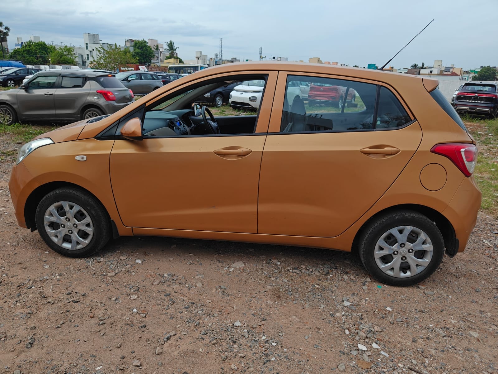 Used 2016 Hyundai Grand i10 Used 2016 Hyundai Grand i10