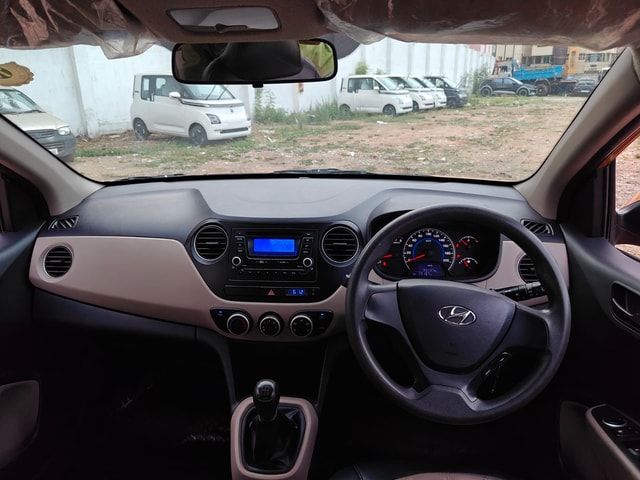 View Hyundai Grand i10 Image 6 Used Hyundai Grand i10 Image 6