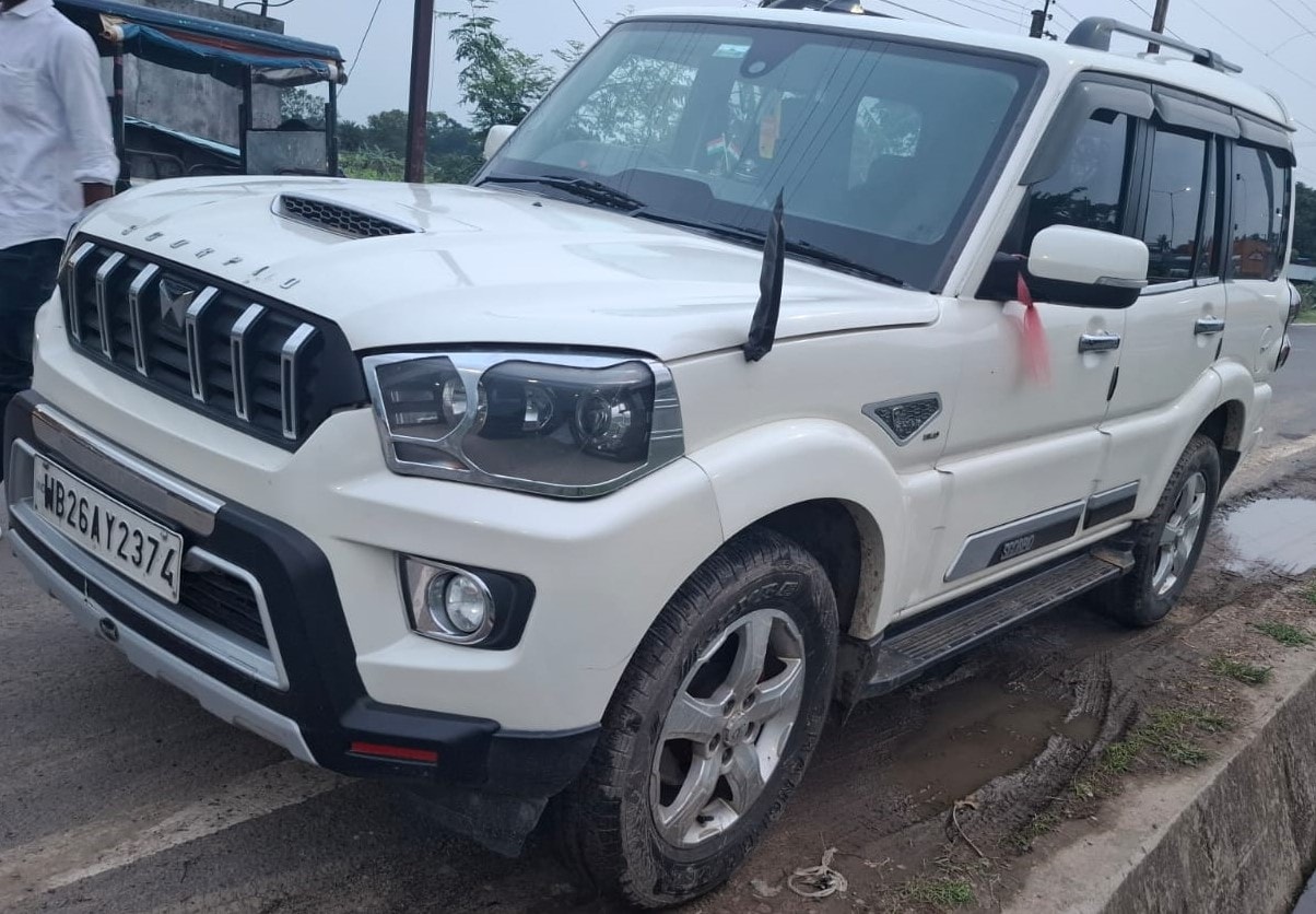 View 2017 Mahindra Scorpio S11 2WD BS IV Image 4 Used 2017 Mahindra Scorpio S11 2WD BS IV Image 4