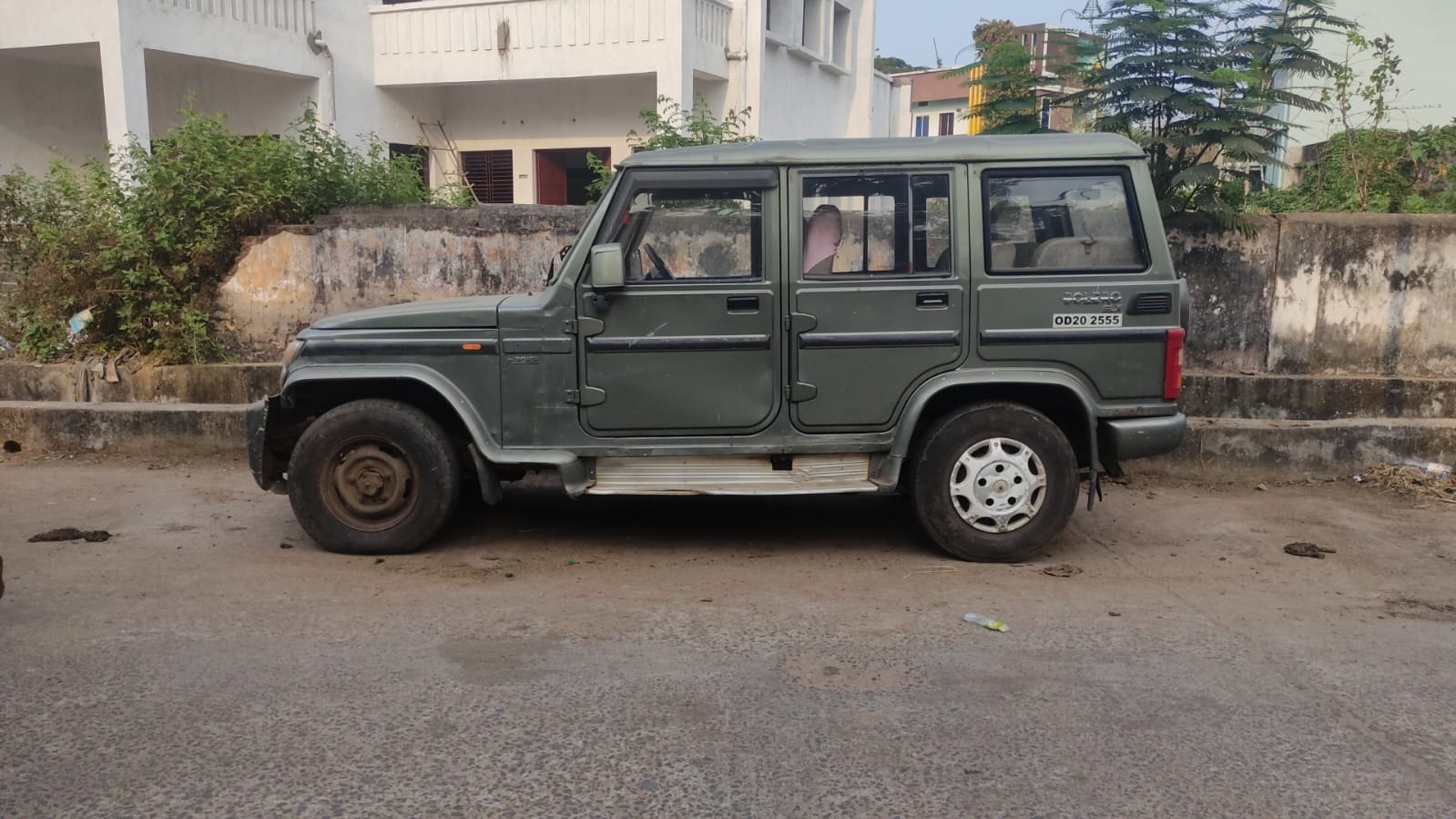 View 2014 Mahindra Bolero SLX BS3 Image 3 Used 2014 Mahindra Bolero SLX BS3 Image 3
