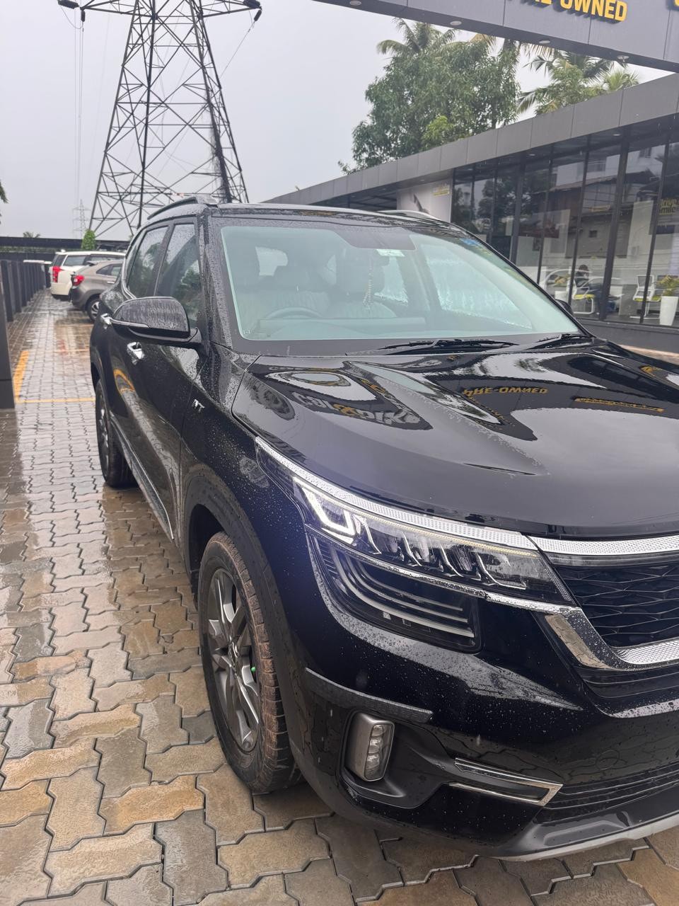 Used 2022 Kia Seltos Used 2022 Kia Seltos