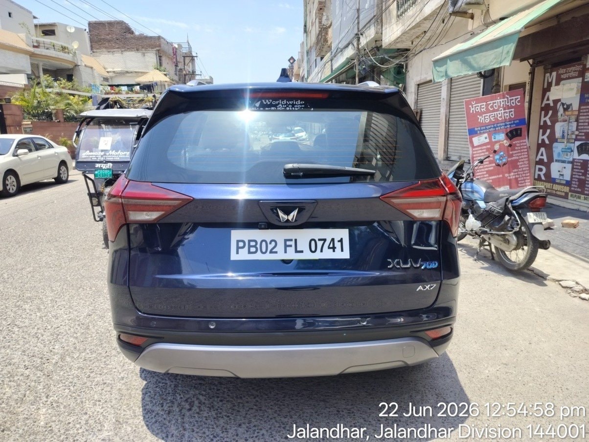 Used 2021 Mahindra XUV700 Used 2021 Mahindra XUV700