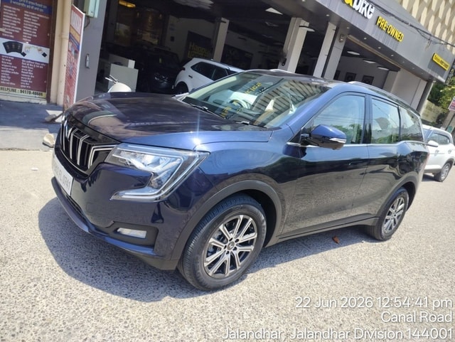 View Mahindra XUV700 Image 4 Used Mahindra XUV700 Image 4