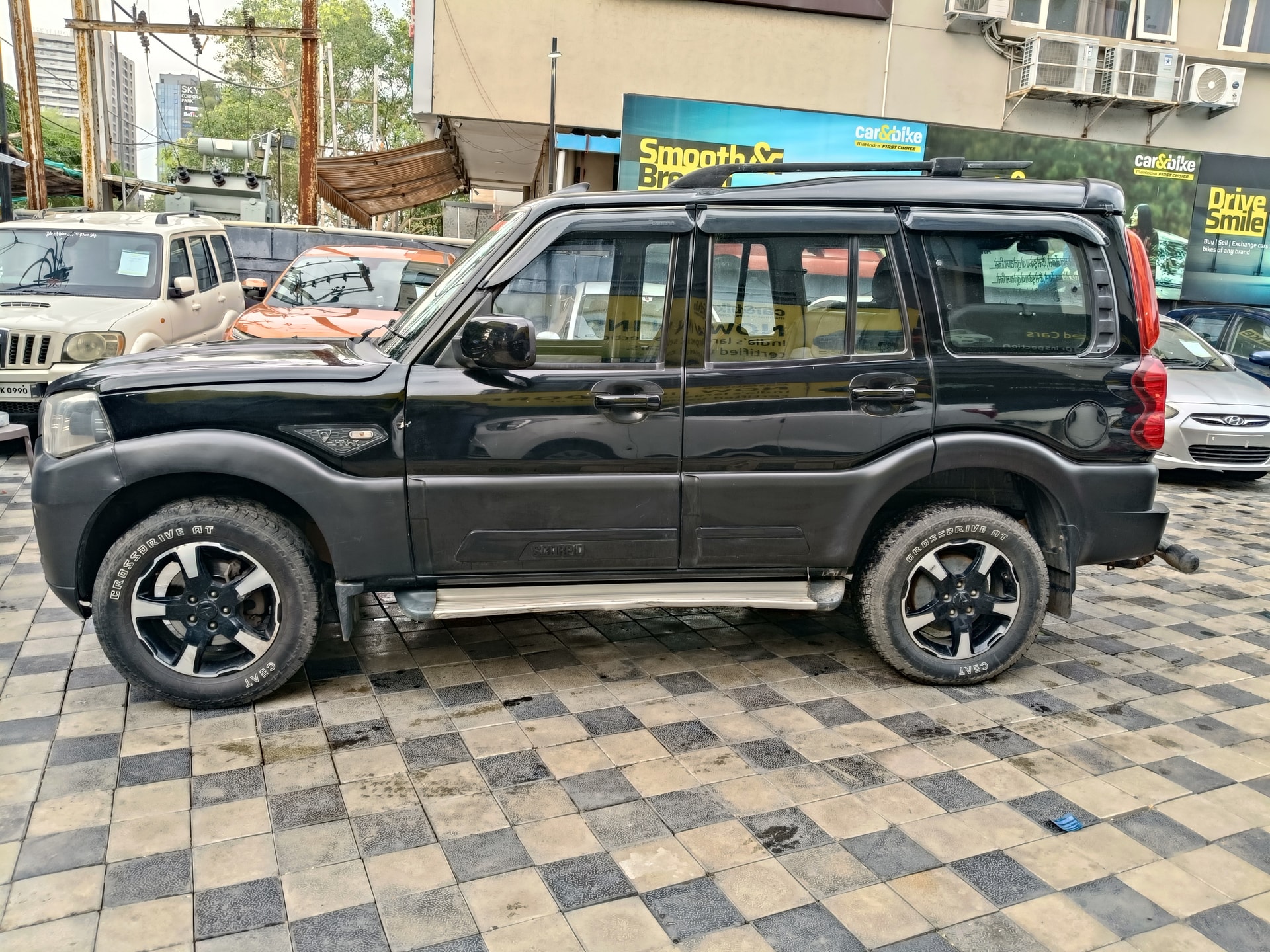 View 2023 Mahindra Scorpio Classic S 7 Seater Image 6 Used 2023 Mahindra Scorpio Classic S 7 Seater Image 6