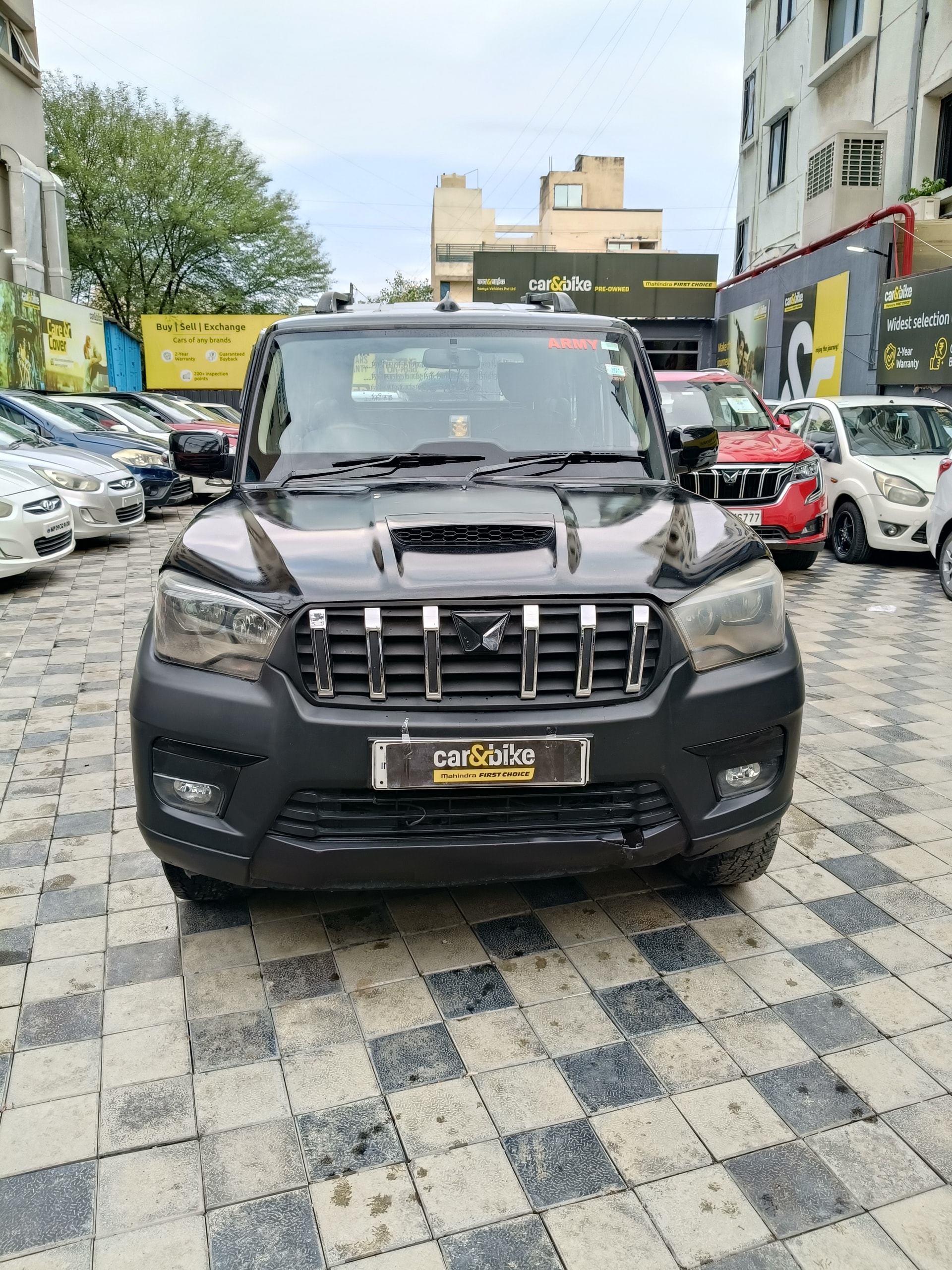View 2023 Mahindra Scorpio Classic S 7 Seater Image 2 Used 2023 Mahindra Scorpio Classic S 7 Seater Image 2