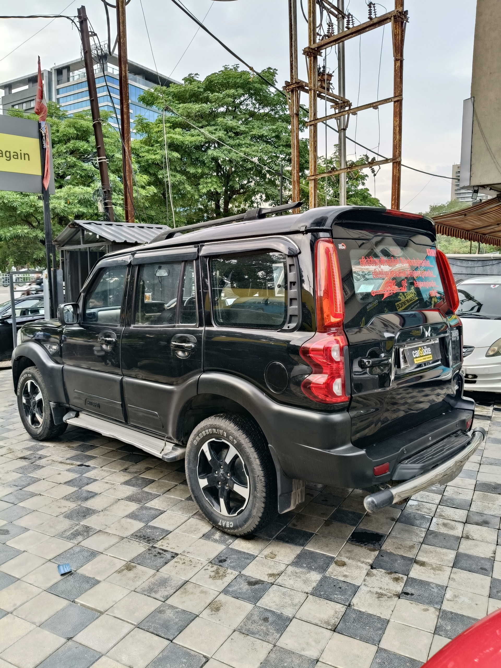 View 2023 Mahindra Scorpio Classic S 7 Seater Image 9 Used 2023 Mahindra Scorpio Classic S 7 Seater Image 9