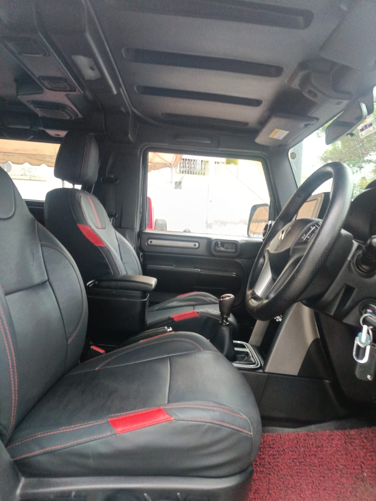 View 2023 Mahindra Thar LX Manual 4 Seater Hard Top Diesel Image 5 Used 2023 Mahindra Thar LX Manual 4 Seater Hard Top Diesel Image 5