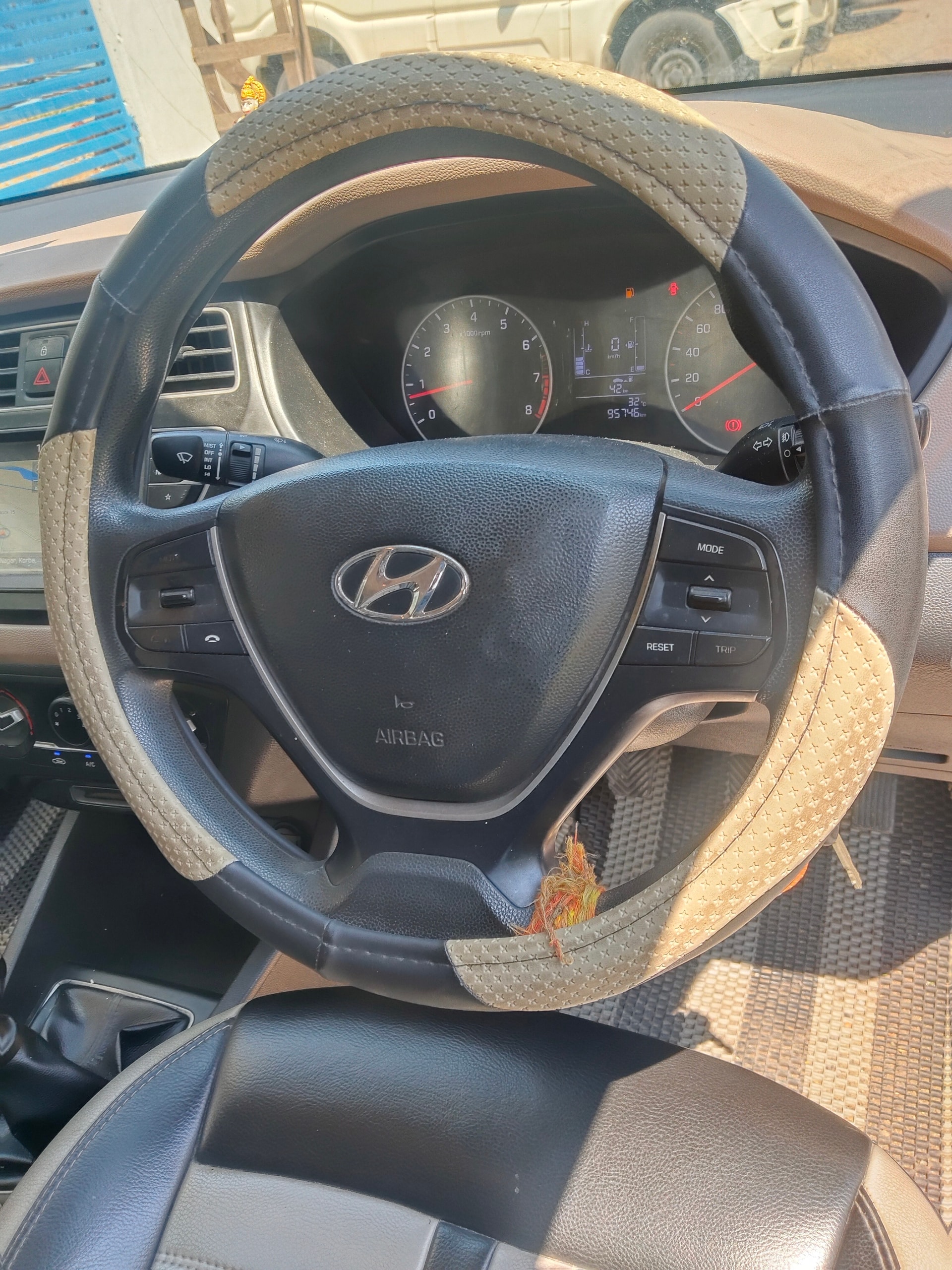 View 2019 Hyundai Elite i20 1.2 Sportz Plus CVT Petrol BS IV Image 11 Used 2019 Hyundai Elite i20 1.2 Sportz Plus CVT Petrol BS IV Image 11