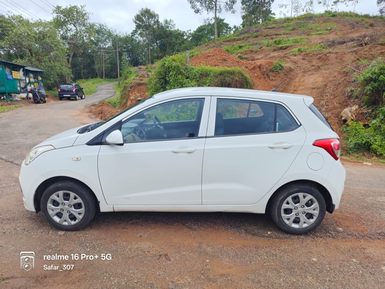 View 2014 Hyundai Grand i10 1.2 Magna Petrol BS IV Image 6 Used 2014 Hyundai Grand i10 1.2 Magna Petrol BS IV Image 6