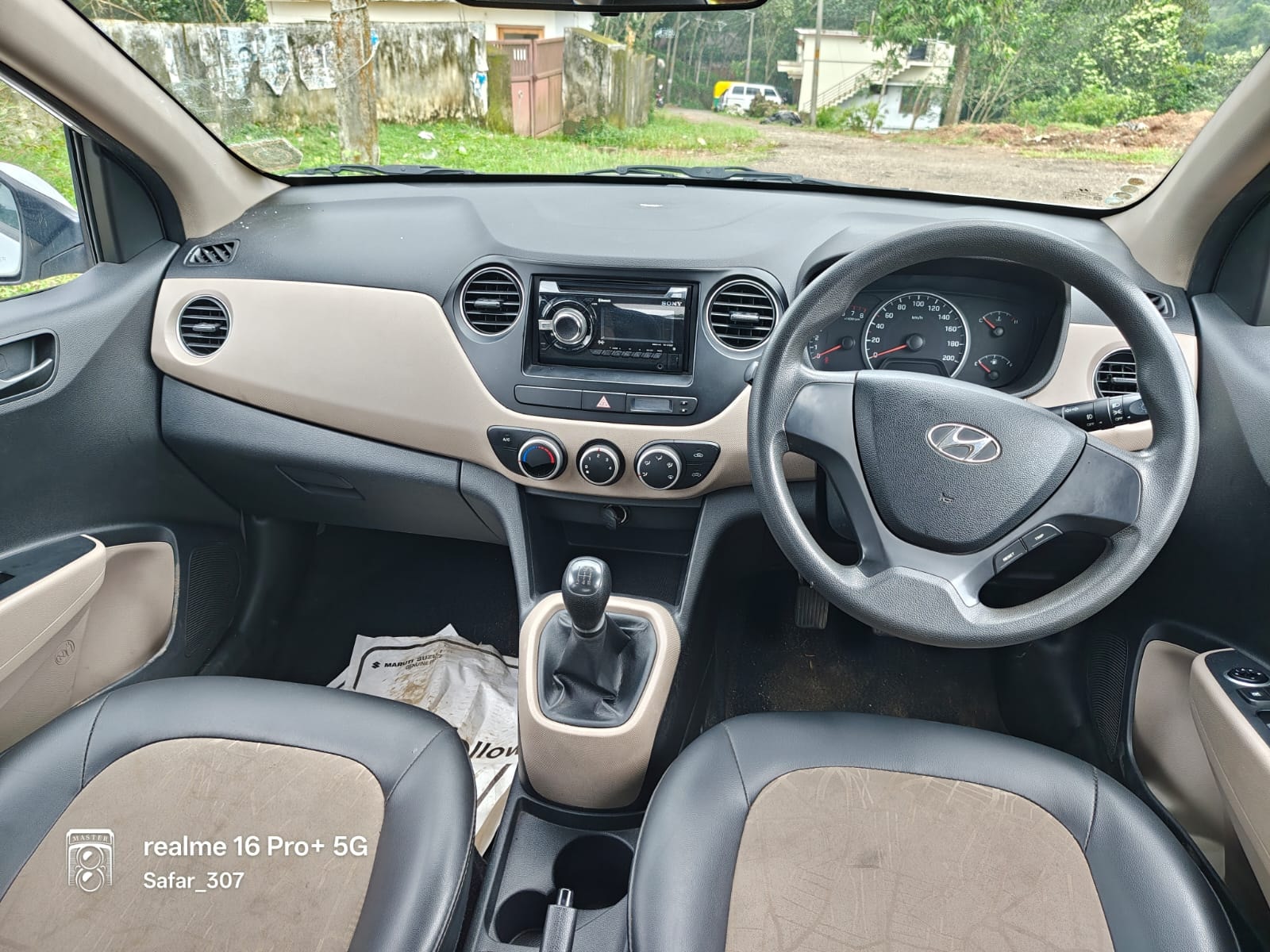 View 2014 Hyundai Grand i10 1.2 Magna Petrol BS IV Image 11 Used 2014 Hyundai Grand i10 1.2 Magna Petrol BS IV Image 11