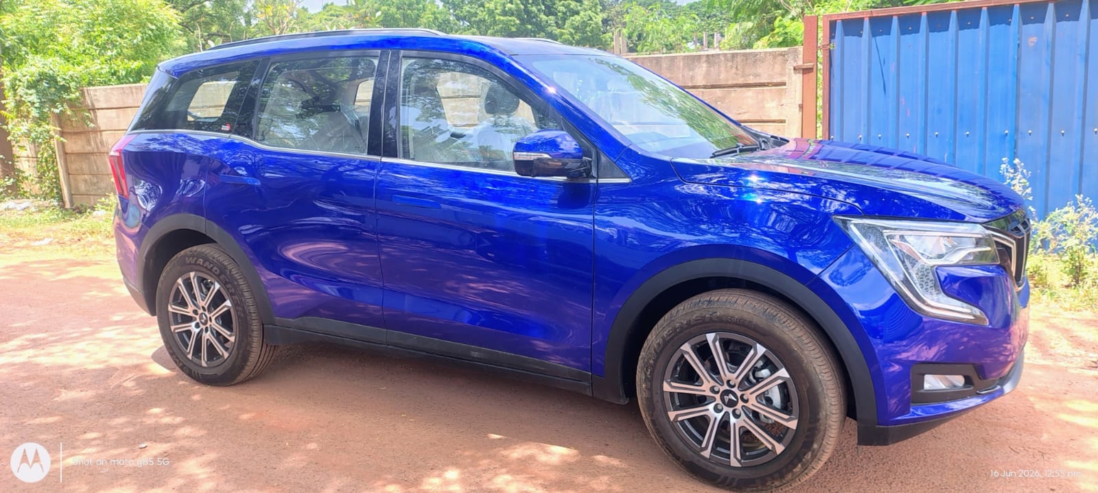 View 2024 Mahindra XUV700 AX 7 Luxury Pack Diesel 7 STR Blaze Editon AT Image 6 Used 2024 Mahindra XUV700 AX 7 Luxury Pack Diesel 7 STR Blaze Editon AT Image 6