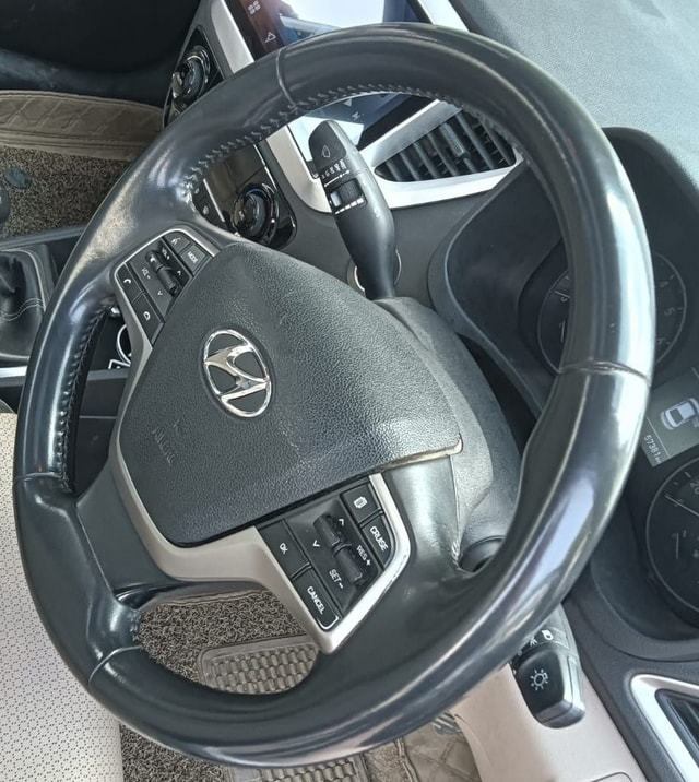 View Hyundai Verna Image 8 Used Hyundai Verna Image 8