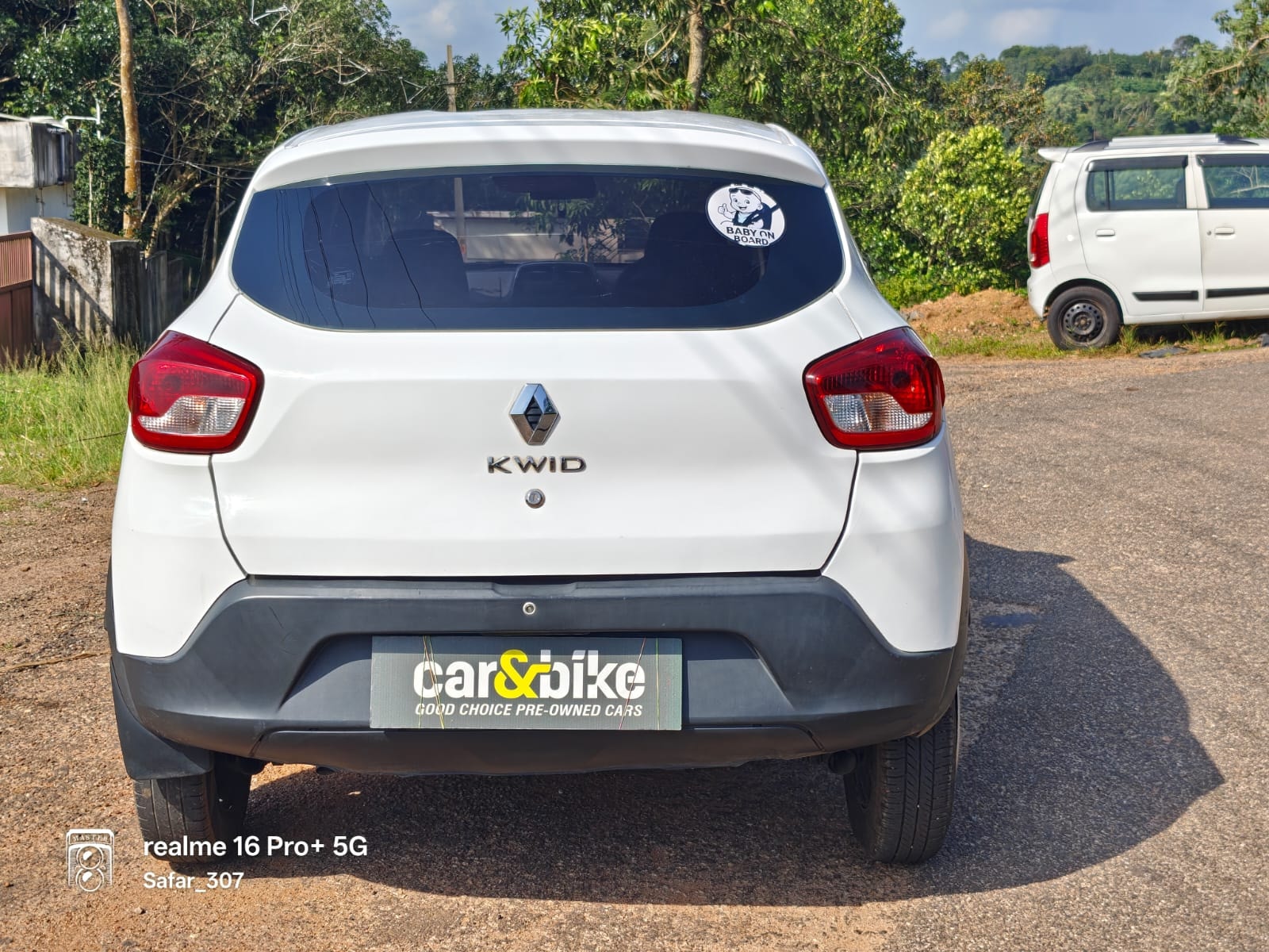 View 2017 Renault Kwid RXT 1.0 BS IV Image 4 Used 2017 Renault Kwid RXT 1.0 BS IV Image 4