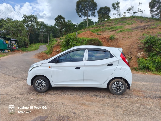View Hyundai EON Image 6 Used Hyundai EON Image 6