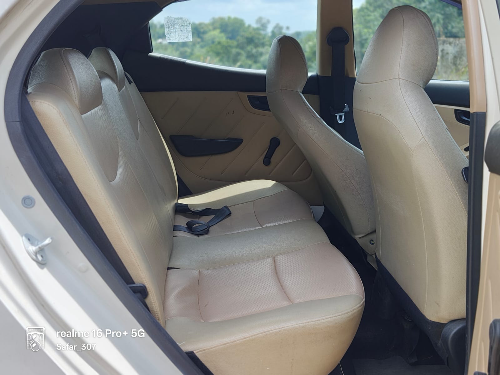 View 2017 Hyundai EON Era Image 15 Used 2017 Hyundai EON Era Image 15