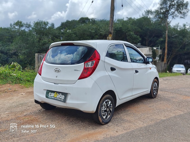View Hyundai EON Image 16 Used Hyundai EON Image 16