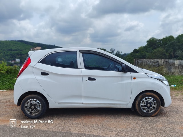 View Hyundai EON Image 8 Used Hyundai EON Image 8