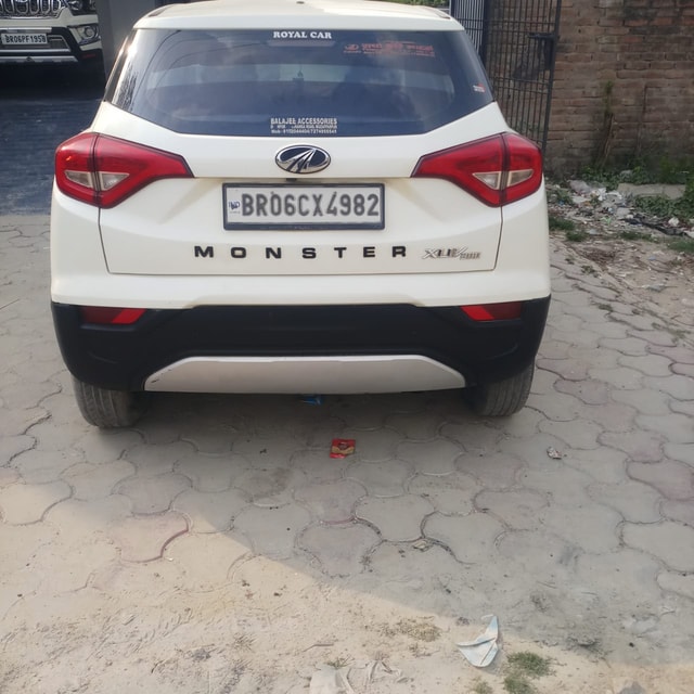 View Mahindra XUV300 Image 4 Used Mahindra XUV300 Image 4