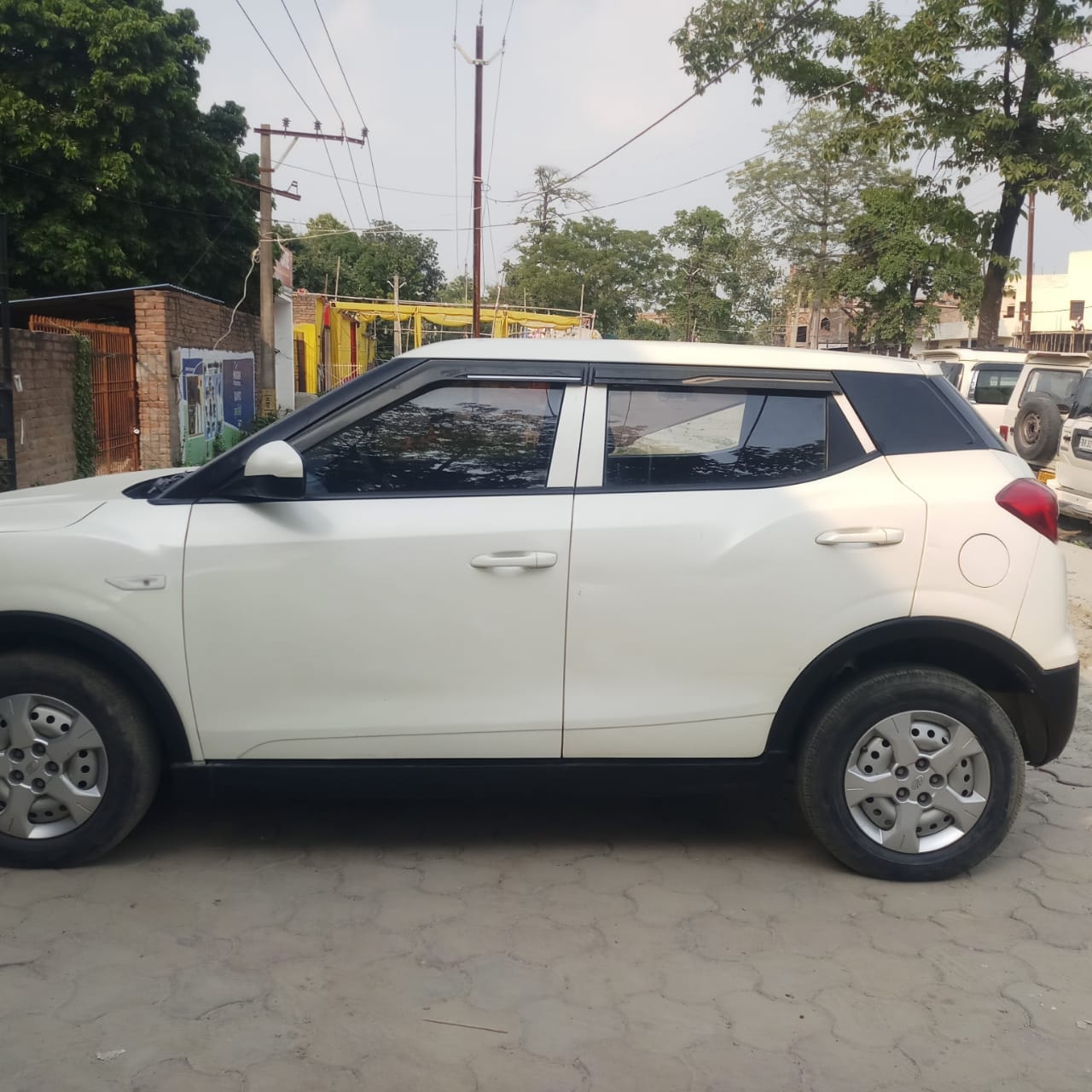 View 2022 Mahindra XUV300 W4 Petrol Image 14 Used 2022 Mahindra XUV300 W4 Petrol Image 14