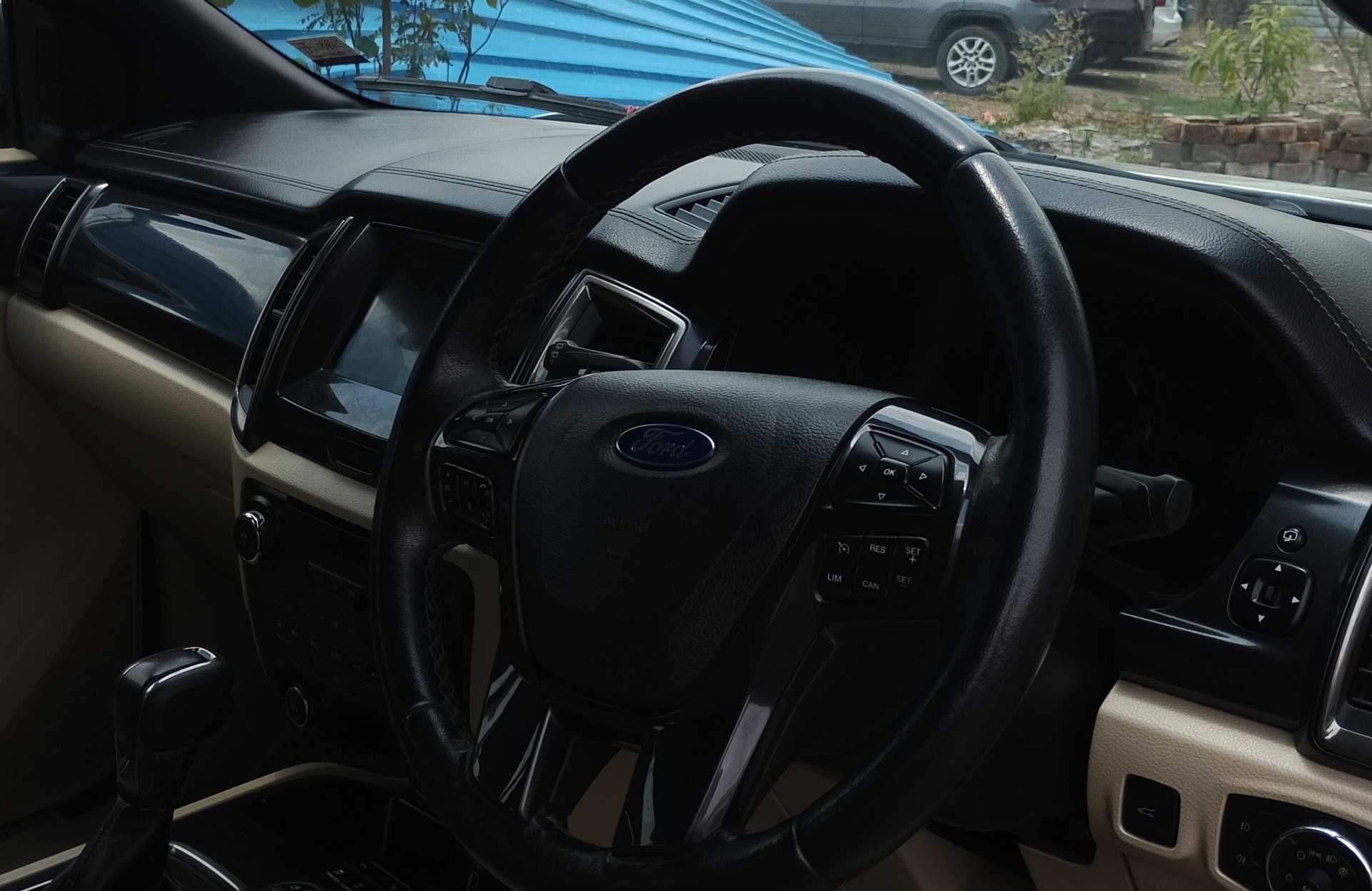 View 2020 Ford Endeavour 3.2L Titanium Plus 4x4 AT BS IV Image 11 Used 2020 Ford Endeavour 3.2L Titanium Plus 4x4 AT BS IV Image 11