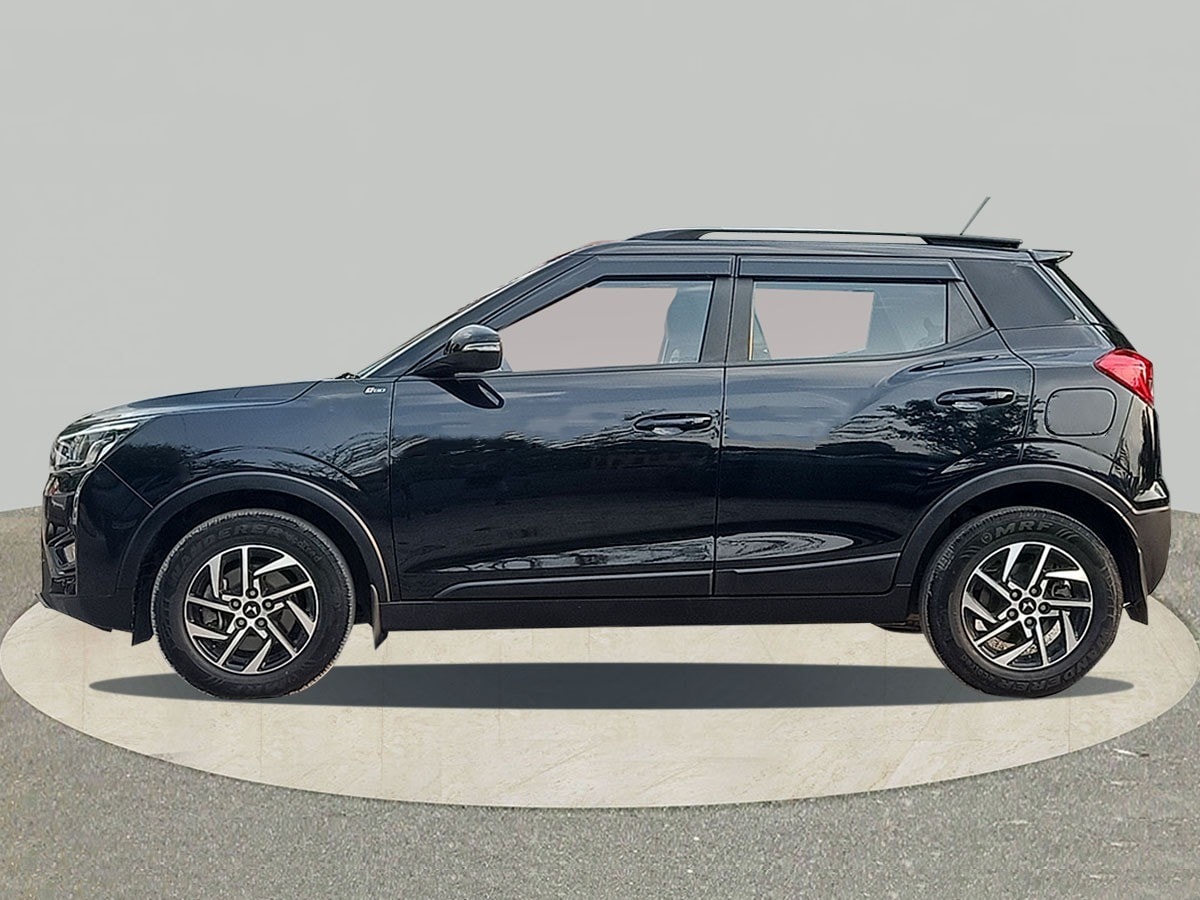 Used 2023 Mahindra XUV300 Used 2023 Mahindra XUV300
