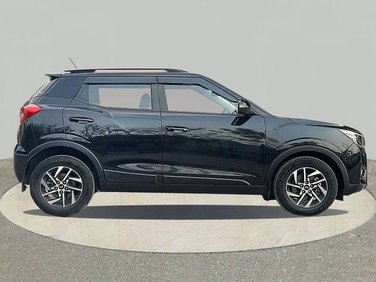 Used 2023 Mahindra XUV300 Used 2023 Mahindra XUV300