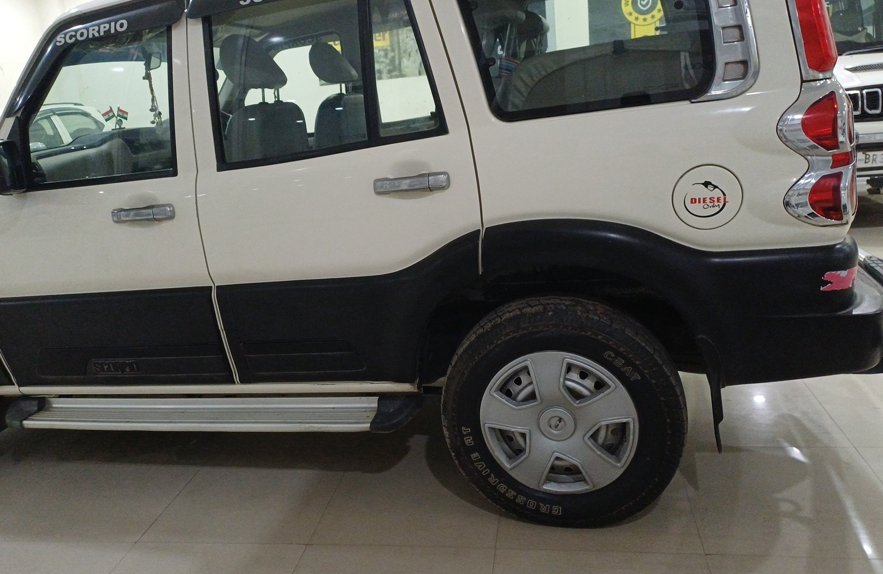 View 2022 Mahindra Scorpio Classic S 7 Seater Image 10 Used 2022 Mahindra Scorpio Classic S 7 Seater Image 10