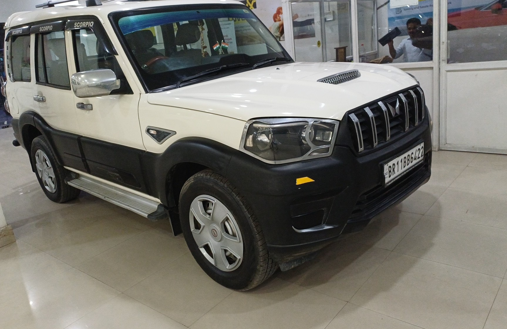 View 2022 Mahindra Scorpio Classic S 7 Seater Image 12 Used 2022 Mahindra Scorpio Classic S 7 Seater Image 12
