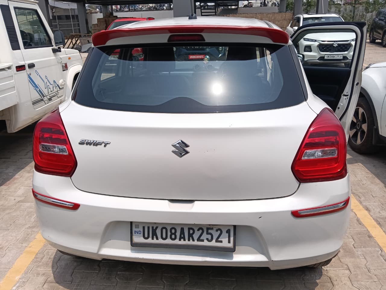 View 2018 Maruti Suzuki Swift VXI BS IV Image 3 Used 2018 Maruti Suzuki Swift VXI BS IV Image 3