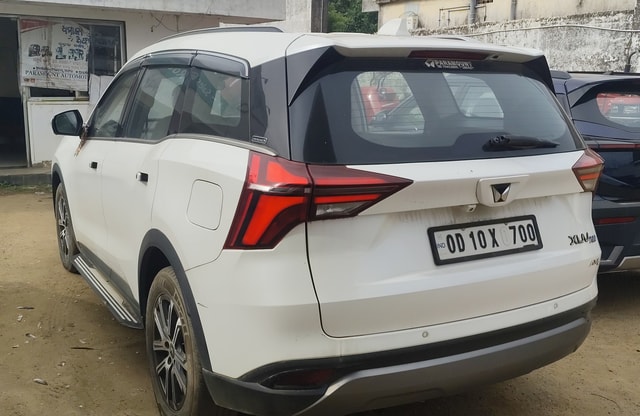 View Mahindra XUV700 Image 10 Used Mahindra XUV700 Image 10