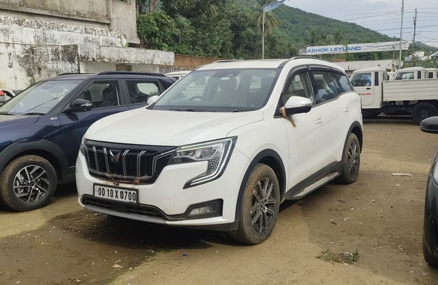 View Mahindra XUV700 Image 1 Used Mahindra XUV700 Image 1
