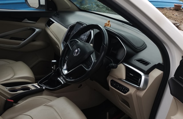 View MG Hector Image 9 Used MG Hector Image 9