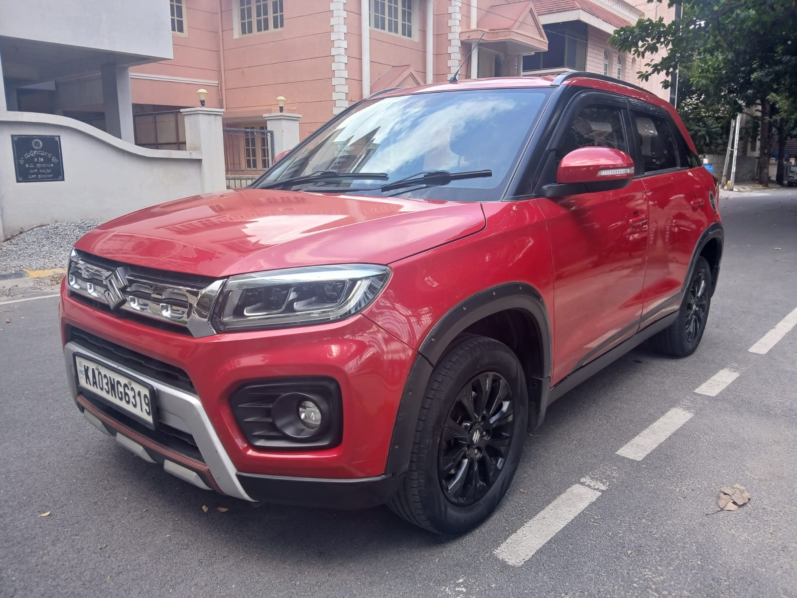 View 2020 Maruti Suzuki Vitara Brezza ZXI Image 3 Used 2020 Maruti Suzuki Vitara Brezza ZXI Image 3
