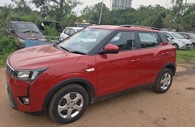 View Mahindra XUV300 Image 1 Used Mahindra XUV300 Image 1