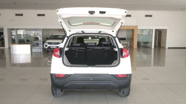View Mahindra XUV300 Image 15 Used Mahindra XUV300 Image 15
