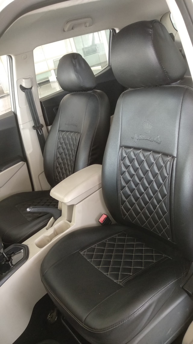 View Mahindra XUV300 Image 3 Used Mahindra XUV300 Image 3