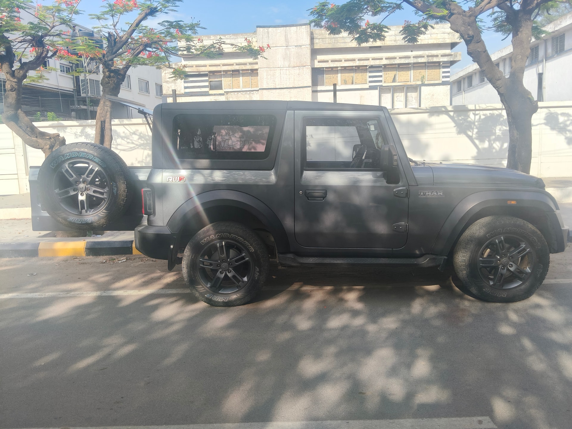 View 2023 Mahindra Thar LX Manual 4 Seater Hard Top Diesel Image 7 Used 2023 Mahindra Thar LX Manual 4 Seater Hard Top Diesel Image 7