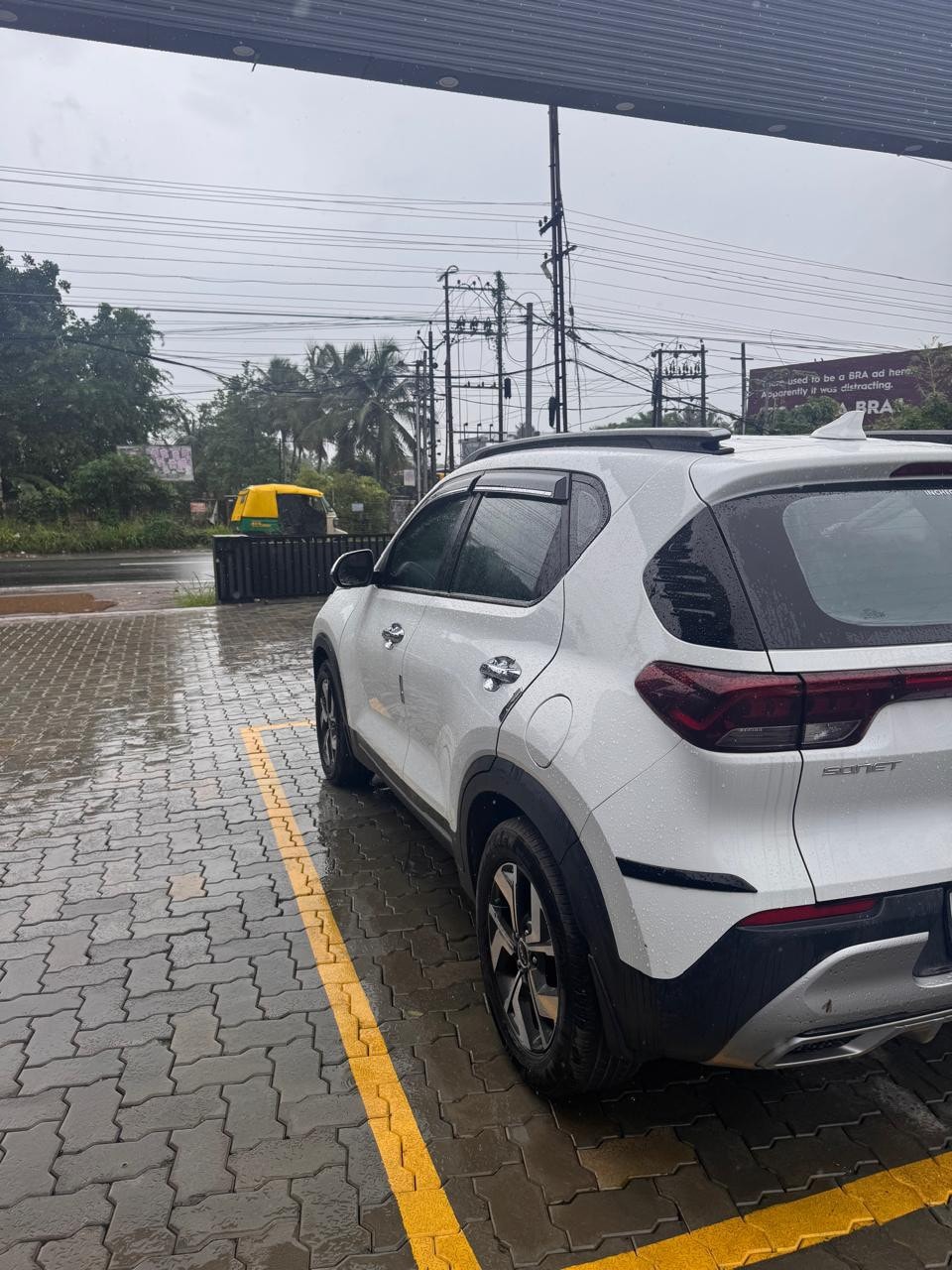 Used 2023 Kia Sonet Used 2023 Kia Sonet