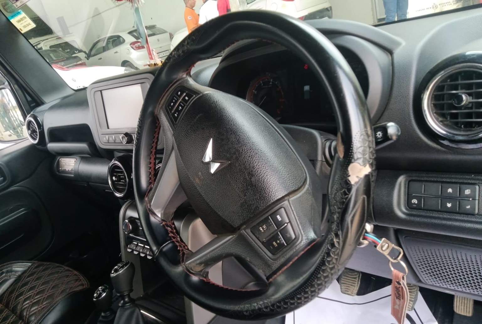 View 2023 Mahindra Thar LX Manual 4 Seater Hard Top Diesel Image 5 Used 2023 Mahindra Thar LX Manual 4 Seater Hard Top Diesel Image 5