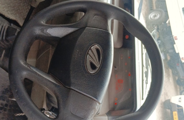 View Mahindra Bolero Image 11 Used Mahindra Bolero Image 11