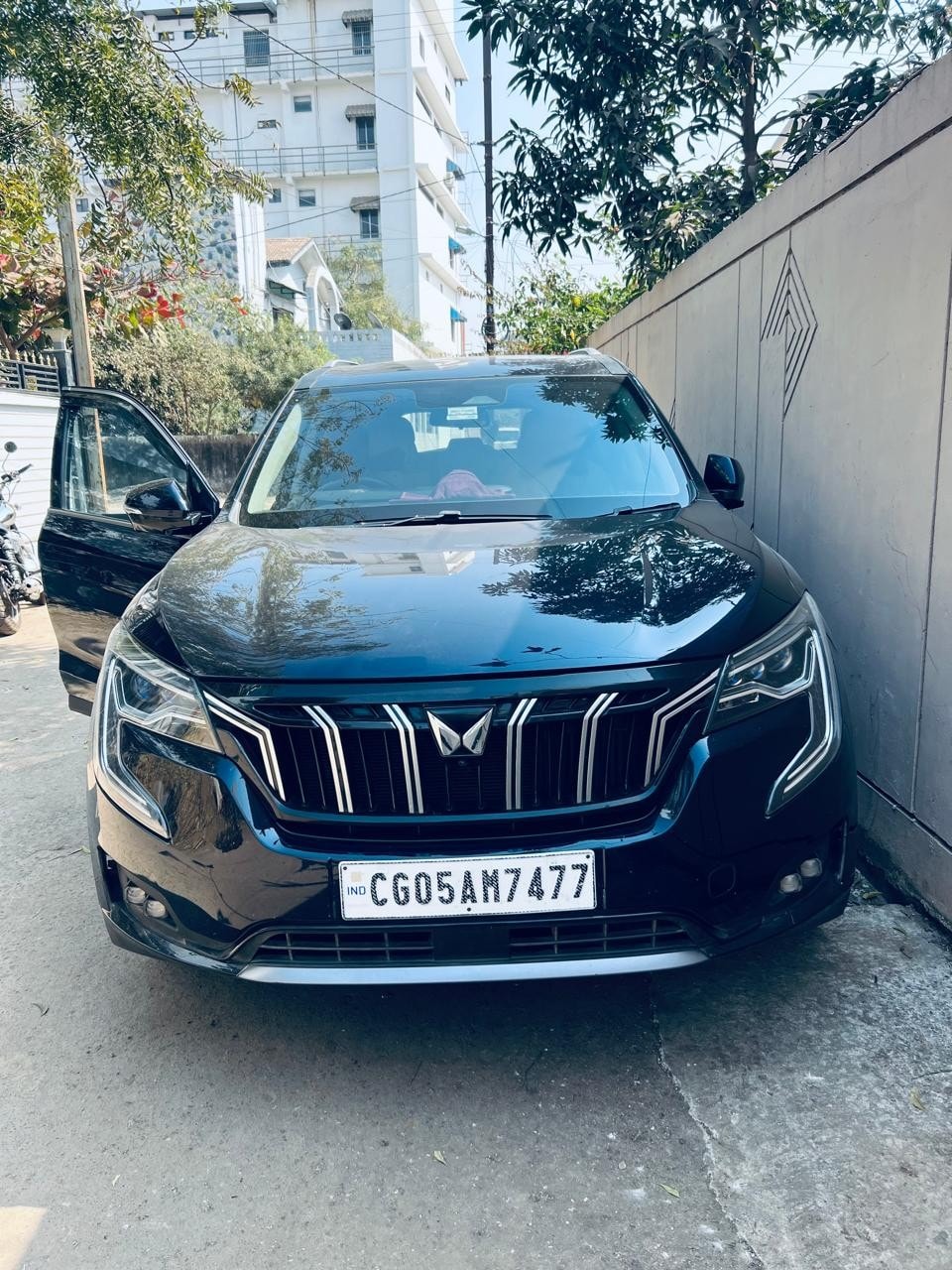 Used 2022 Mahindra XUV700 Used 2022 Mahindra XUV700