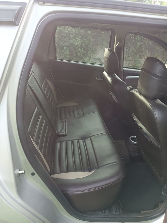 View Renault Duster Image 15 Used Renault Duster Image 15