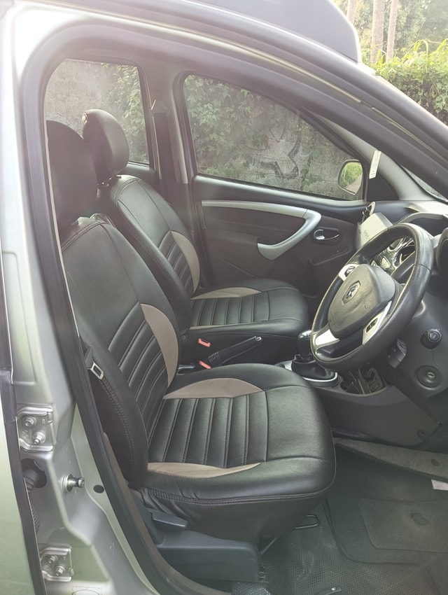 View Renault Duster Image 3 Used Renault Duster Image 3